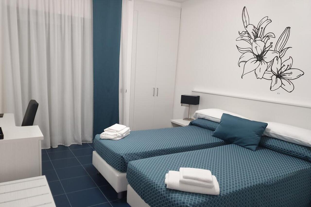 Hotel Villa Chiara Terracina Esterno foto